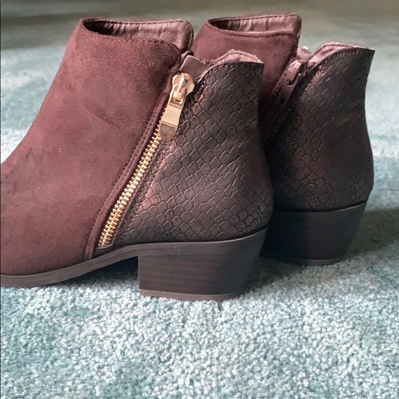 GC New Booties - Picture 4 of 5